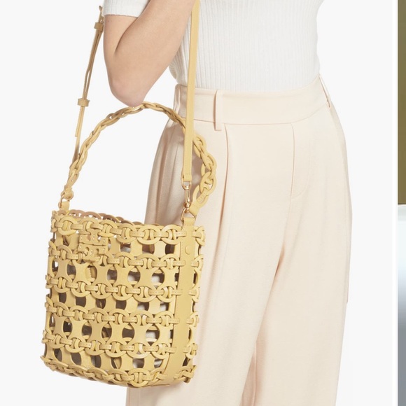 TORY BURCH MCGRAW DIE CUT SMALL BUCKET BAG - Picture 3 of 14